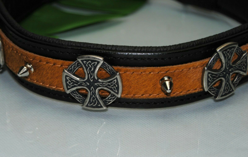 Lederhalsband Keltenkreuz mit Kuhfell 60cm x 4cm